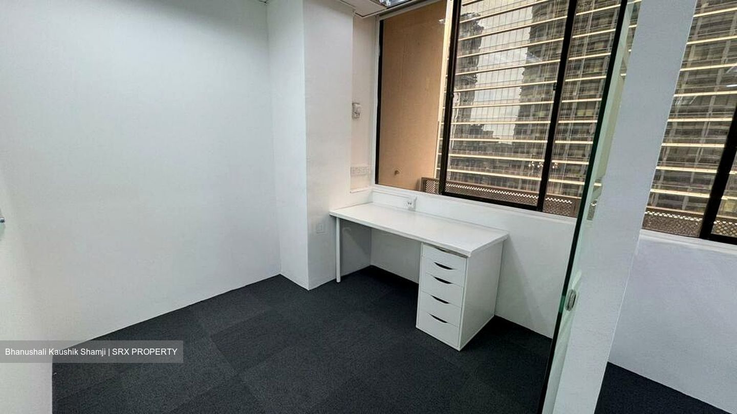 International Plaza (D2), Office #524488141
